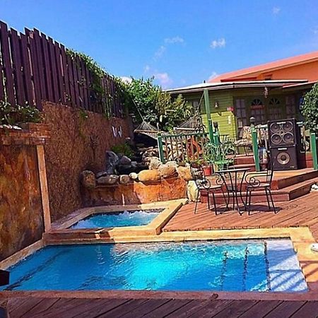 One32 Guest House Κίνγκστον Εξωτερικό φωτογραφία