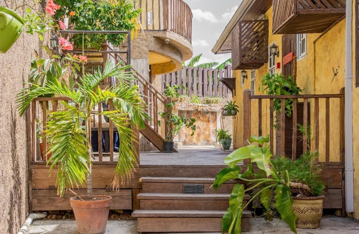One32 Guest House Κίνγκστον Εξωτερικό φωτογραφία